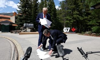 pa / reuters | Kevin Lamarque