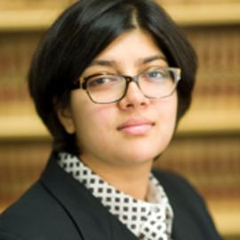 Amna Akbar