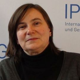 Angela Pfister