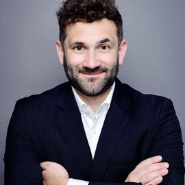 Gordian Ezazi